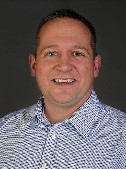 Izzo running for C-I School Board